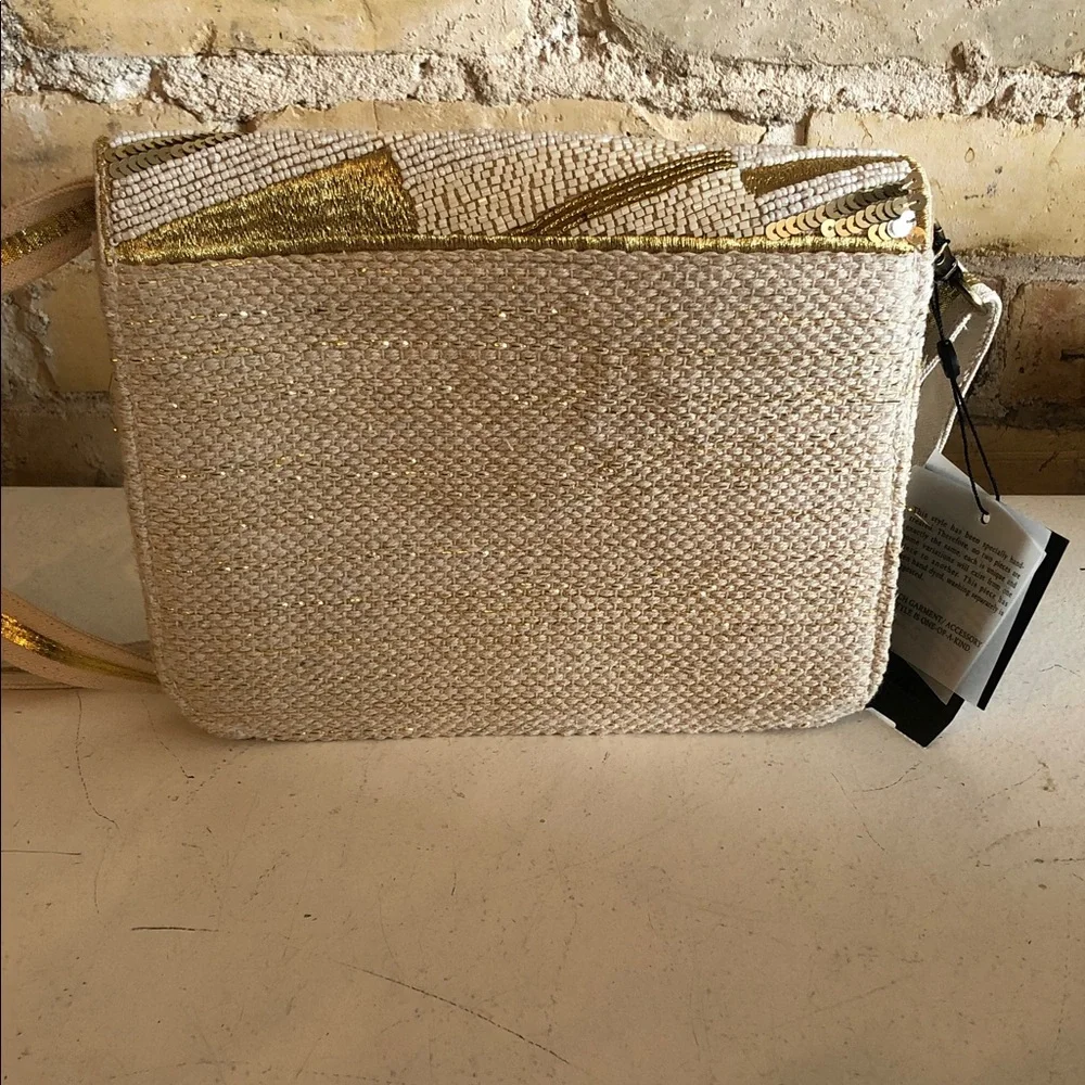 America & Beyond Purse